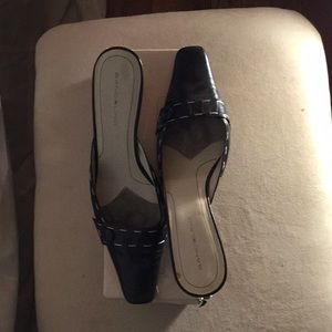 Bandolino navy mules